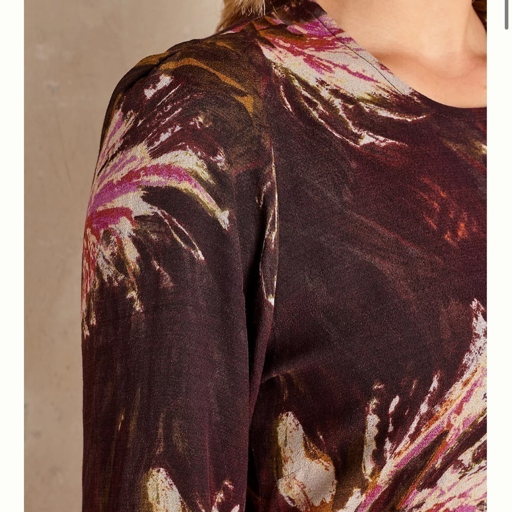 Midi Dress in Deep Plum Floral - Picture 3 of 15